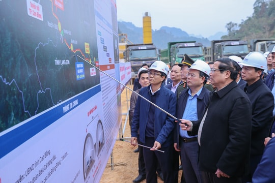 Thủ tướng thị sát dự án cao tốc Đồng Đăng (Lạng Sơn) - Trà Lĩnh (Cao Bằng)