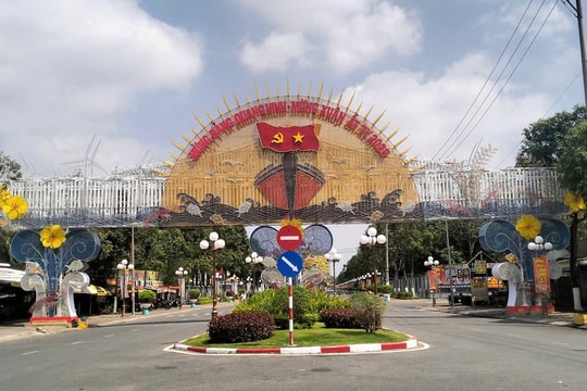 Bạc Liêu rực rỡ cờ hoa chào mừng kỷ niệm 95 năm Ngày thành lập Đảng