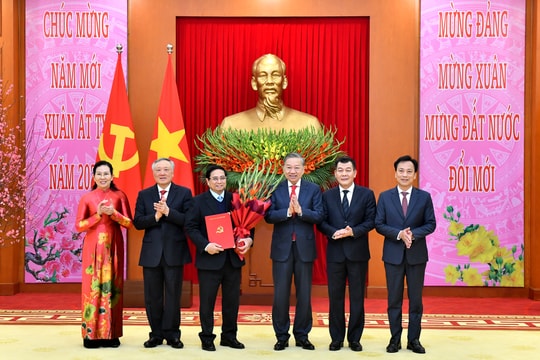 Bộ Chính trị chỉ định đồng chí Phạm Minh Chính giữ chức Bí thư Đảng ủy Chính phủ