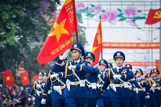 Công an nhân dân gương mẫu, đi đầu thực hiện các chủ trương của Đảng, góp phần cùng cả nước vững bước vào kỷ nguyên mới