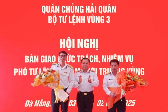 Bàn giao chức trách, nhiệm vụ Phó Tư lệnh kiêm Tham mưu trưởng Vùng 3 Hải quân