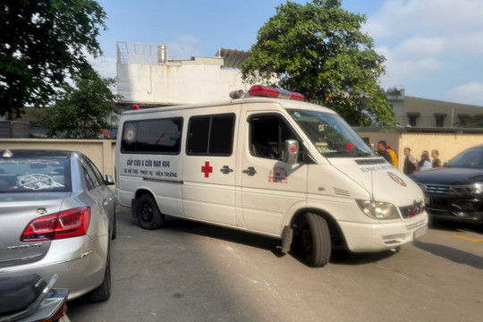 Người phụ nữ tử vong ở chung cư TP.HCM Mùng 6 Tết, nghi nhảy lầu