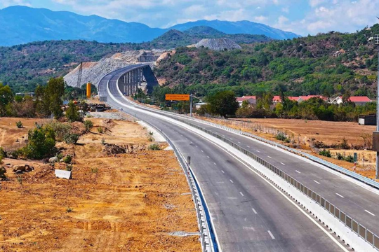 Năm 2025, sẽ hoàn thành 1.188km đường cao tốc