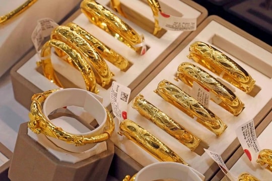 Giá vàng hôm nay 7/2: Thị trường sôi động ngày vía Thần tài