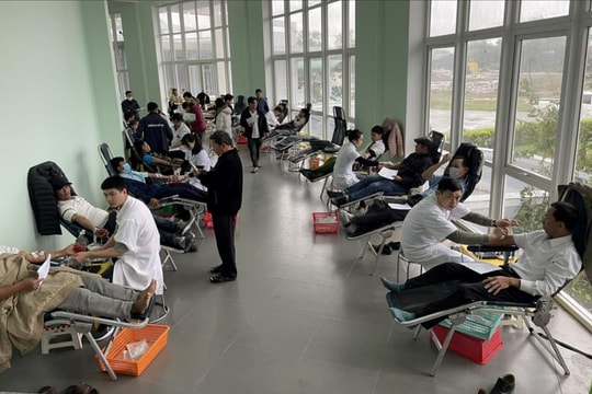 Tiếp nhận 550 đơn vị máu từ các tình nguyện viên