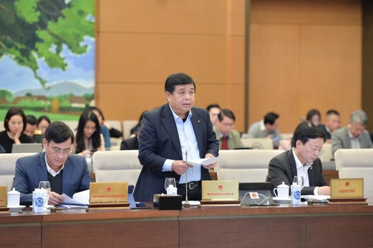 Chính phủ trình kế hoạch thực hiện mục tiêu tăng trưởng trên 8%