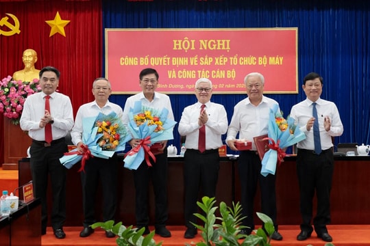 Bình Dương: Phó Chủ tịch UBND tỉnh và hai Bí thư Thành ủy, Huyện ủy nghỉ hưu trước tuổi ​