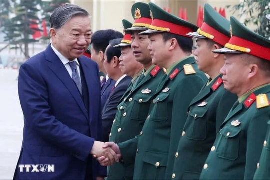 Tổng Bí thư Tô Lâm thăm và làm việc tại Lữ đoàn Tên lửa 490