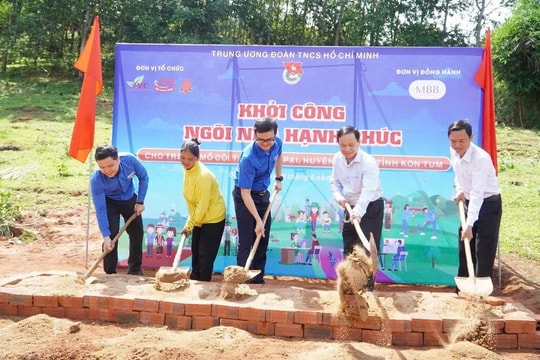 Đăk Hà chung tay xóa nhà tạm, nhà dột nát