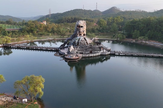 Công viên hồ Thủy Tiên - biểu tượng hoang tàn và ma mị đã lột xác