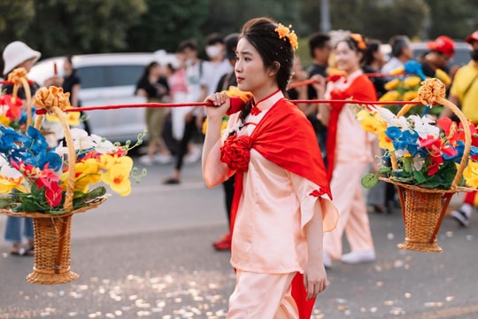 Ấn tượng sắc màu Lễ hội Chùa Bà