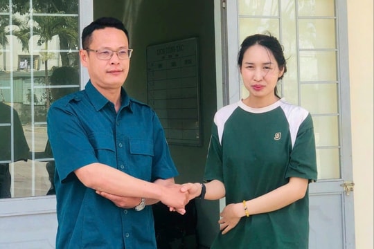 Những nữ tân binh tình nguyện nhập ngũ