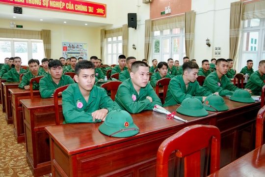 BĐBP Sóc Trăng tiếp nhận chiến sĩ mới nhập ngũ năm 2025