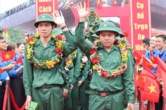 Tuổi trẻ Long An, Bến Tre nô nức trong Ngày hội tòng quân