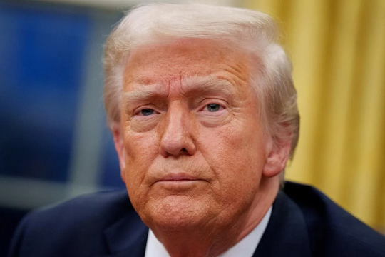 Ông Trump điện đàm với ông Putin, có thể gặp nhau ở Ả Rập Xê Út