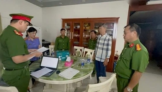 Khởi tố nguyên Cục trưởng Cục thuế tỉnh Cà Mau