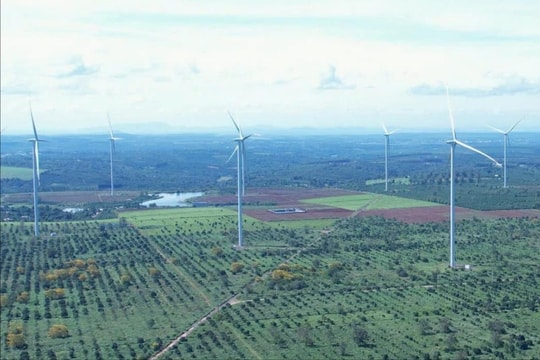 Gia Lai đề nghị giải quyết vướng mắc 10 dự án điện gió, điện mặt trời