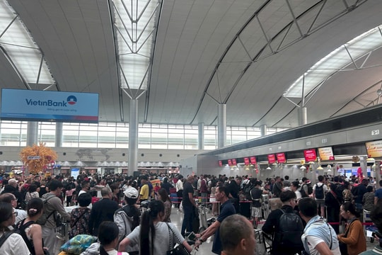 Sân bay Tân Sơn Nhất phục vụ hơn 26.000 chuyến bay dịp Tết