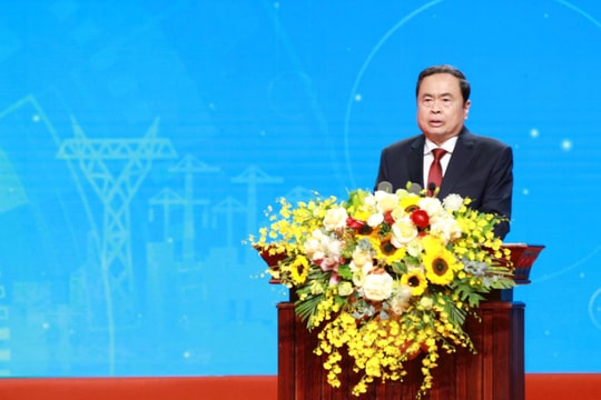 Lan tỏa khát vọng vươn lên trong toàn thể công nhân, người lao động