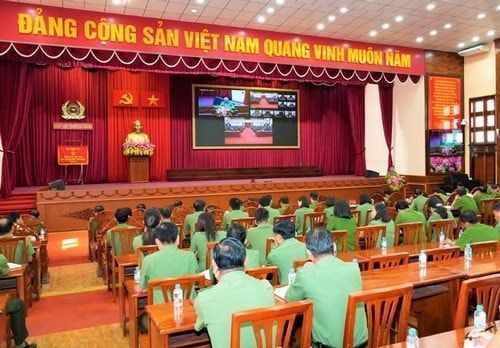 Hậu Giang: 13 cán bộ Công an xin nghỉ hưu trước tuổi