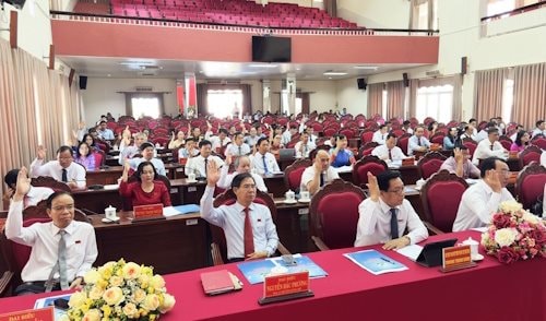 HĐND tỉnh Vĩnh Long thông qua 9 Nghị quyết