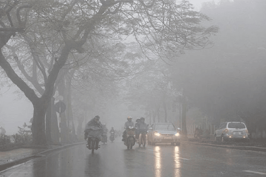 Miền Bắc chìm trong mưa rét, nồm ẩm kéo dài
