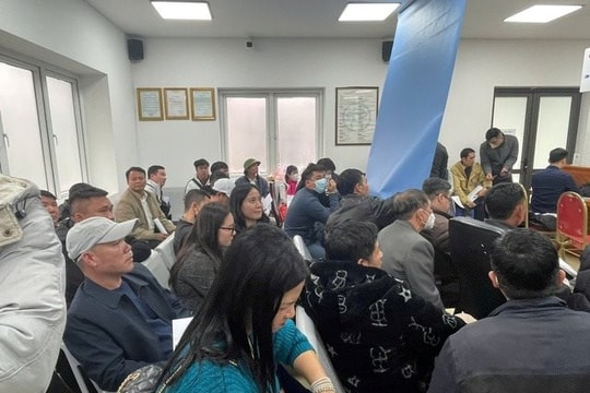 Cục Đường bộ Việt Nam: Người dân không nên đổ xô đi đổi giấy phép lái xe