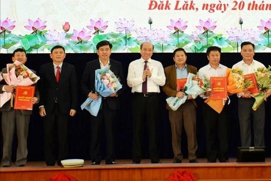 Đắk Lắk công bố quyết định sắp xếp tổ chức bộ máy và công tác cán bộ