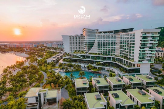 Dream Dragon Resort xuất sắc được vinh danh Top 10 khu nghỉ dưỡng tốt nhất 2024