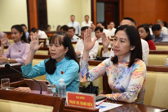 TP.HCM miễn học phí cho trẻ mầm non, học sinh THPT