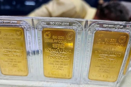 Giá vàng hôm nay 21/2: Có thể lập đỉnh lịch sử mới