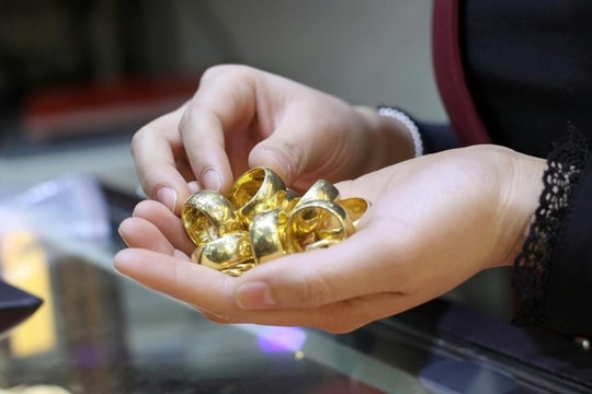 Giá vàng hôm nay 20/2: Giá cao kỷ lục