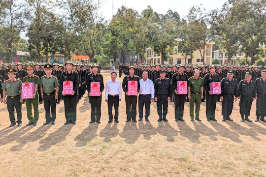 Khai giảng khóa huấn luyện công dân thực hiện nghĩa vụ tham gia Công an nhân dân