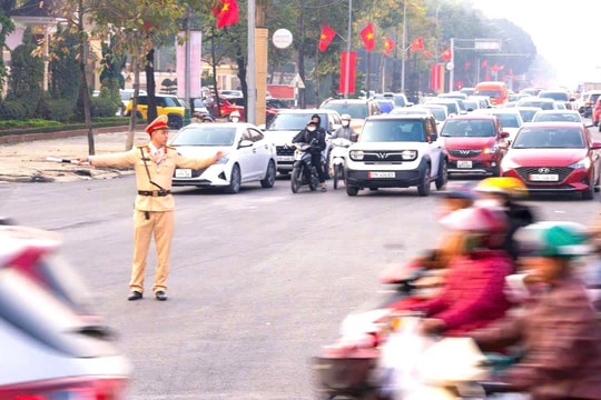 Nghệ An: Xử phạt các lái xe điều khiển ô tô vi phạm nồng độ cồn