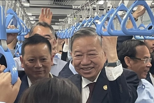 Tổng Bí thư Tô Lâm trải nghiệm Metro ở TP.HCM