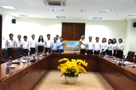 Tăng cường công tác tuyên truyền giữa Báo Công lý và TAND cấp cao tại TP.HCM