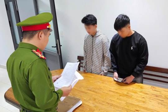 Cướp tài sản sau khi cho rằng mình bị “nhìn đểu”