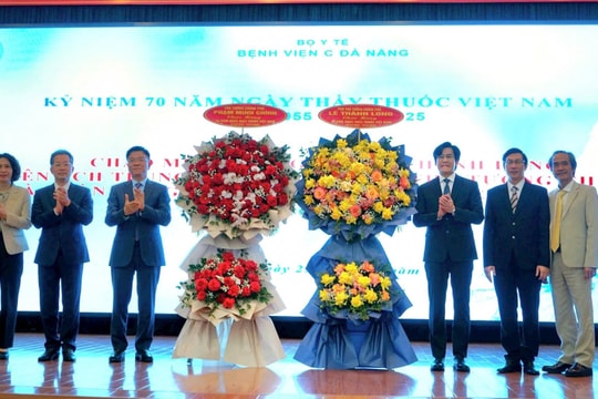 Phó Thủ tướng Lê Thành Long thăm, chúc mừng Bệnh viện C Đà Nẵng