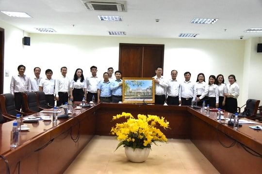 Tăng cường công tác tuyên truyền giữa Báo Công lý và Tòa án nhân dân cấp cao tại TP.HCM