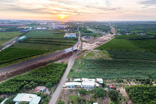 Đẩy nhanh tiến độ triển khai đường cao tốc phía Nam, sớm đưa vào khai thác sử dụng