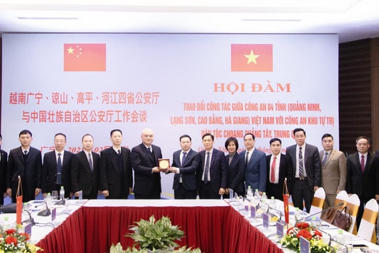 Hội đàm về công tác phòng chống khủng bố và ngăn chặn xuất nhập cảnh trái phép