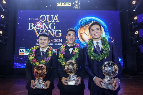 Tiến Linh phá vỡ thế độc tôn của 2 CLB ở hạng mục Quả bóng vàng