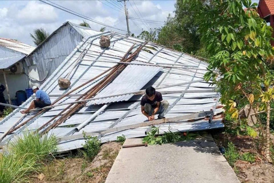 Thiên tai và tai nạn trên biển gây thiệt hại hàng tỷ đồng tại Cà Mau