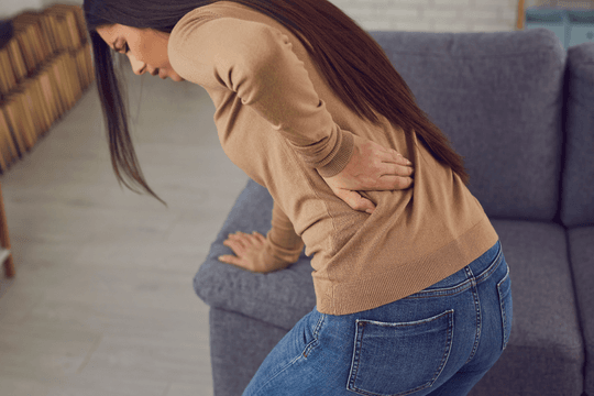 Dấu hiệu nhận biết thoái hóa đốt sống lưng và giải pháp cải thiện hiệu quả từ Cốt Thoái Vương