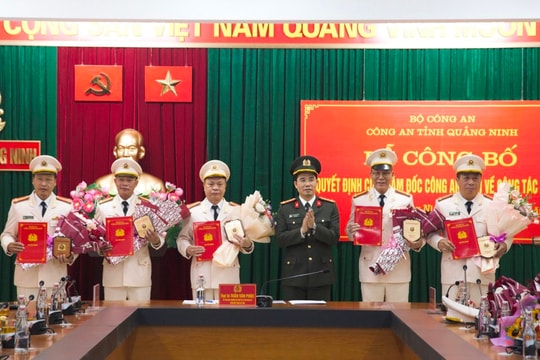 10 lãnh đạo cấp phòng của Công an Quảng Ninh tình nguyện nghỉ công tác trước thời hạn