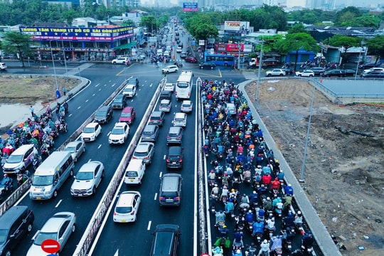 TP.HCM: Thông xe hầm chui hơn 800 tỷ, giao thông vẫn ùn tắc?