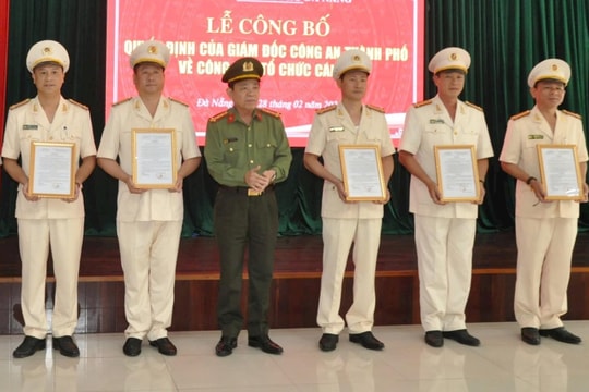 Điều động, bố trí 5 Trưởng phòng sau giải thể Công an quận, huyện