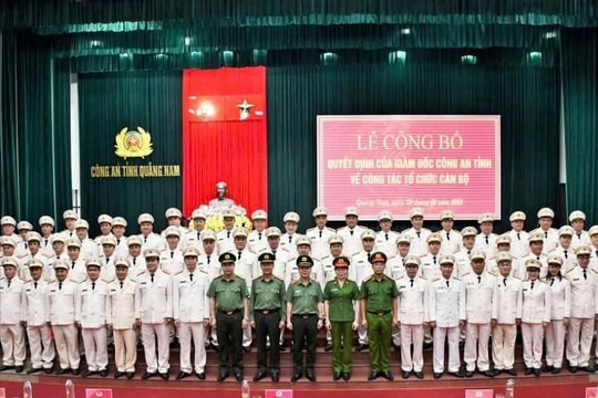 Công an Quảng Nam công bố các quyết định về công tác cán bộ