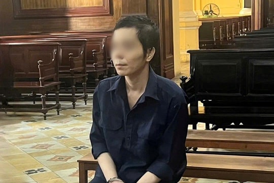 Dùng clip nhạy cảm tống tình, tiền nữ Việt kiều