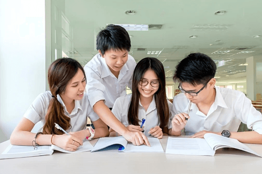 Hà Nội tổ chức kiểm tra khảo sát chất lượng học sinh lớp 11 và 12